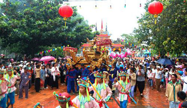 lễ hội rước Tổ làng Chuồn